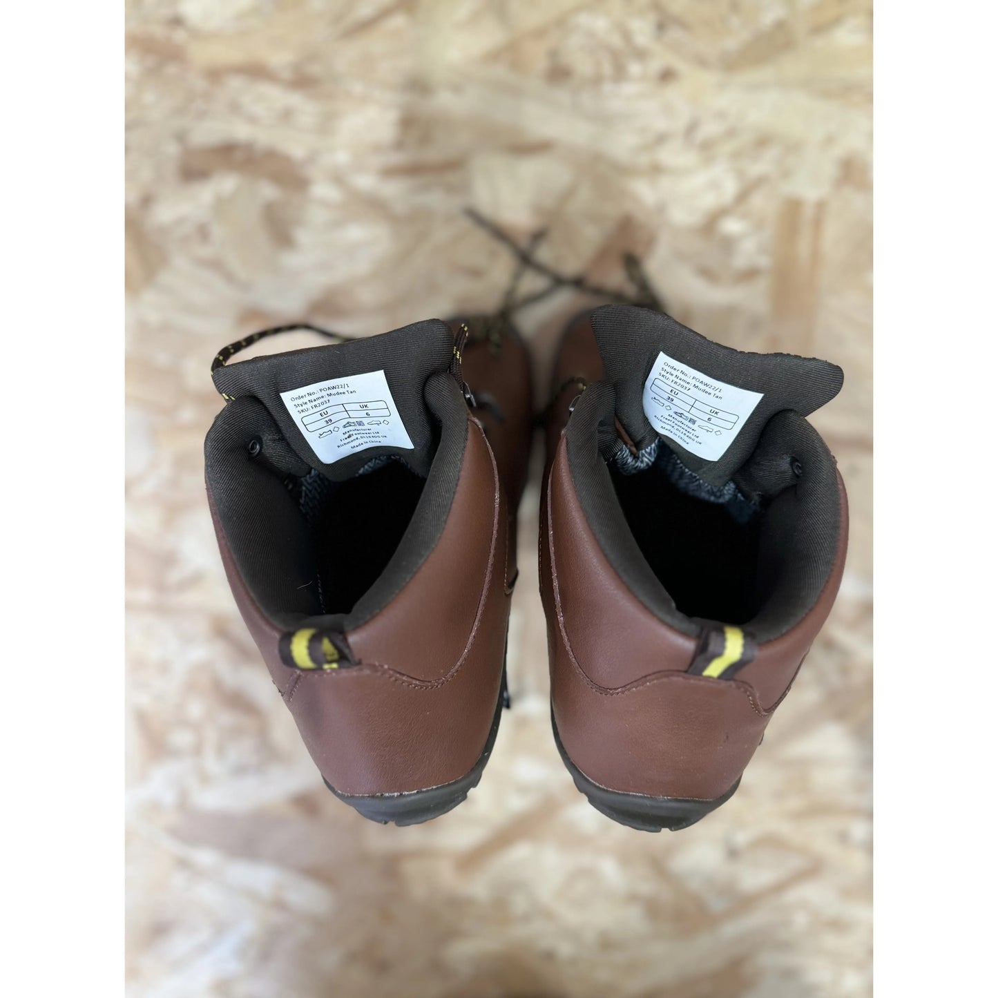 Re-Store 01 Freet Mudee Size 39