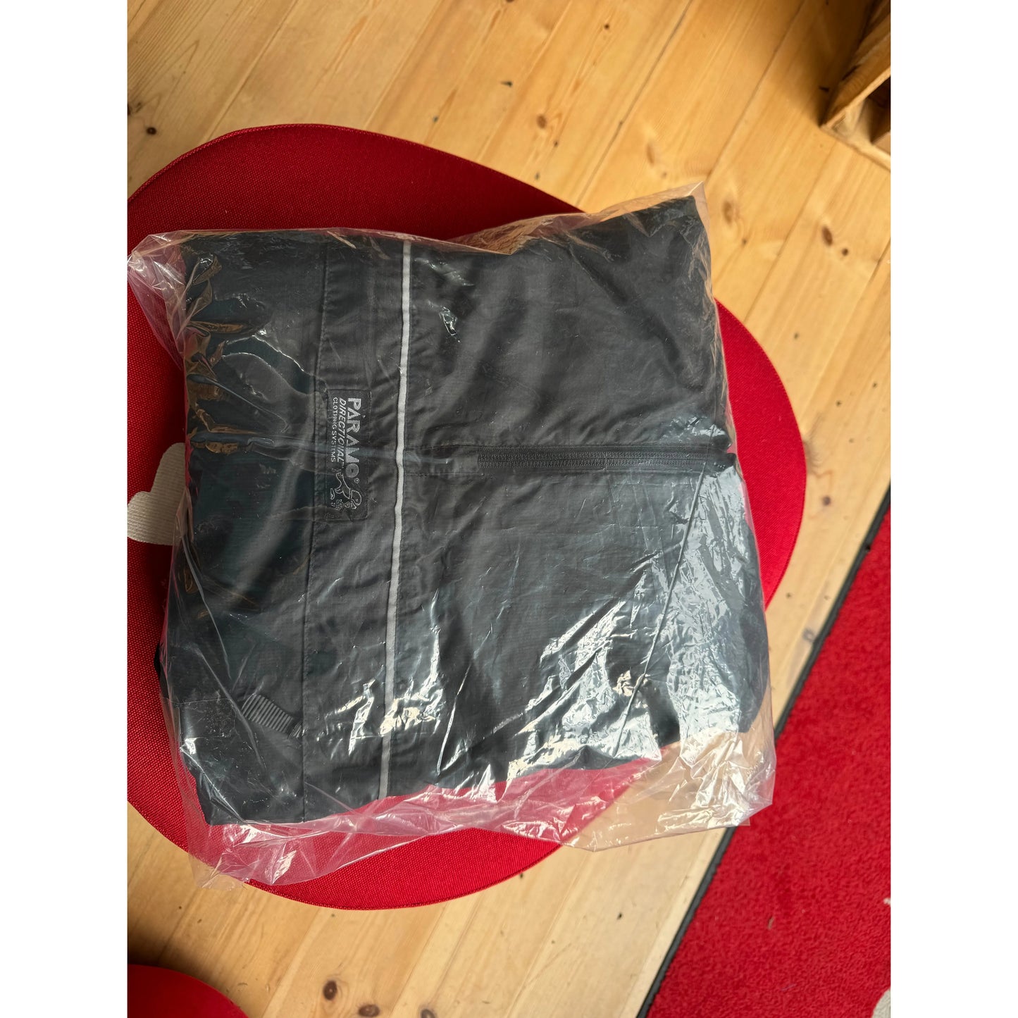 Re-store 04 Paramo Mens Adventure Light Smock size Large in Black