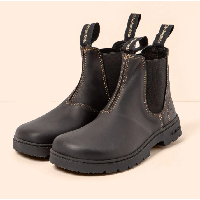 El Naturalista Nomada Chelsea Boot