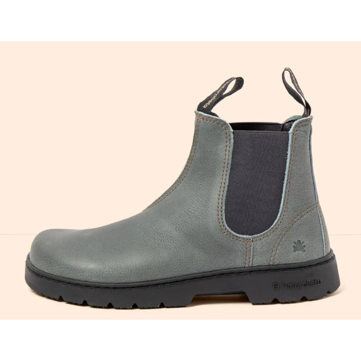 El Naturalista Nomada Chelsea Boot